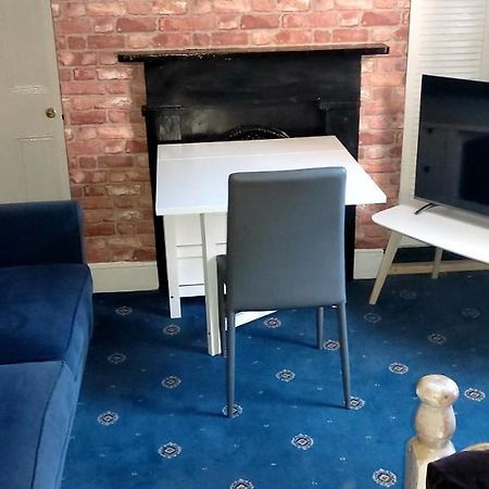 Phoenix Nights Guest House Barrow-in-Furness Bagian luar foto