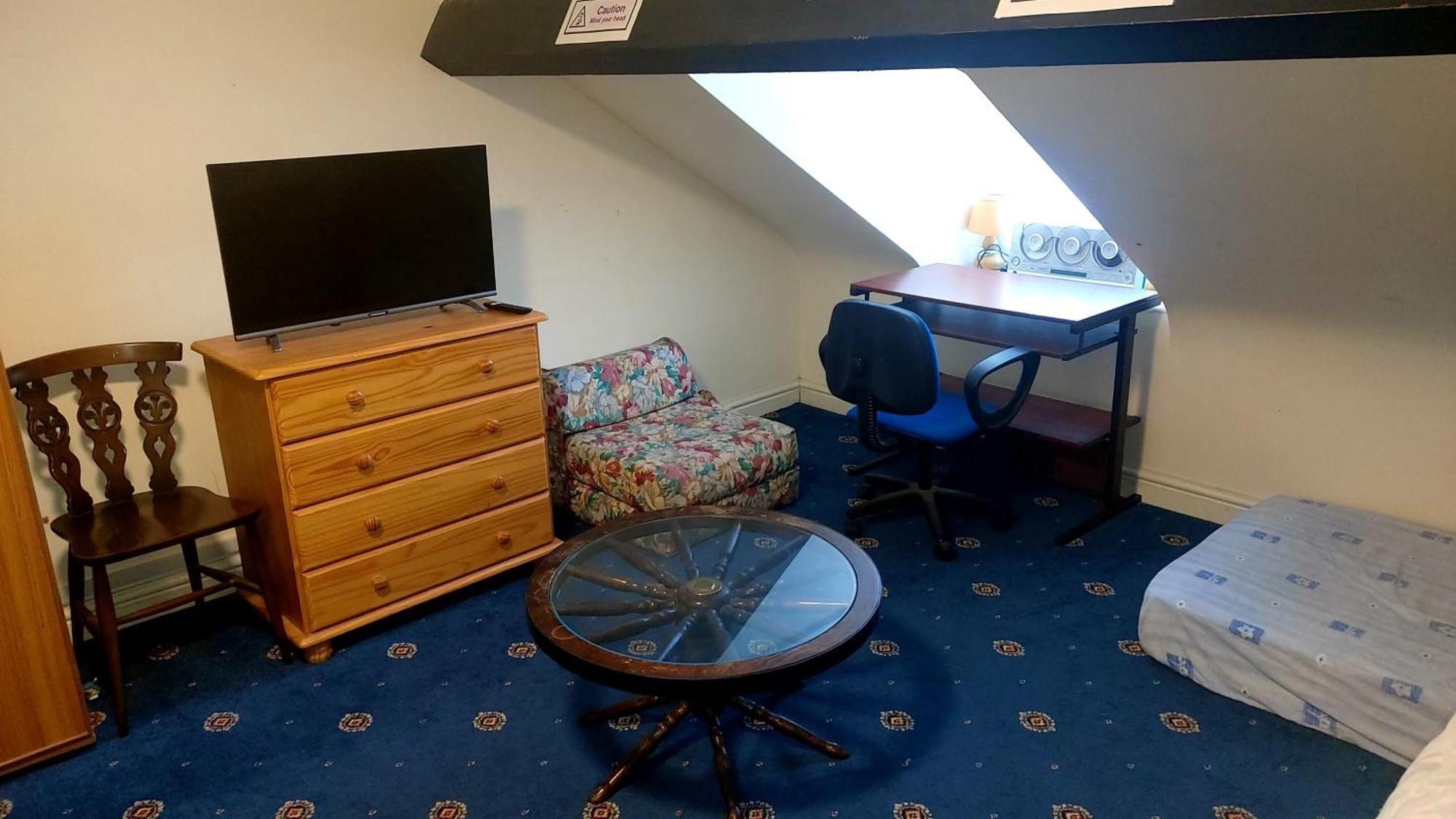 Phoenix Nights Guest House Barrow-in-Furness Bagian luar foto