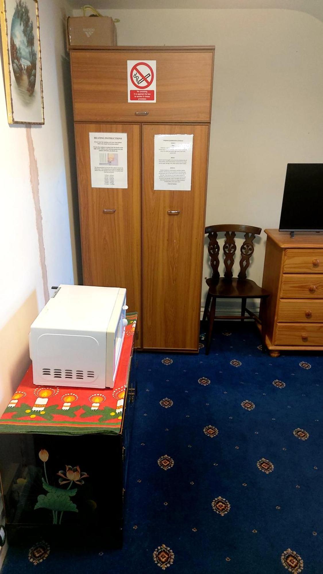 Phoenix Nights Guest House Barrow-in-Furness Bagian luar foto